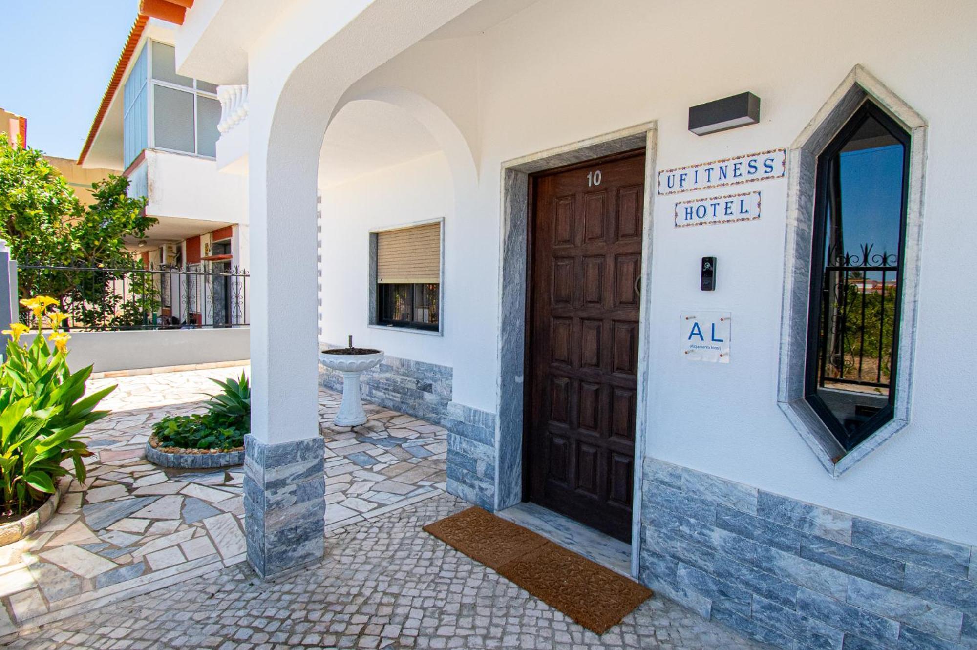 Ufitness Retreat Guesthouse Vila Real de Santo António Екстериор снимка